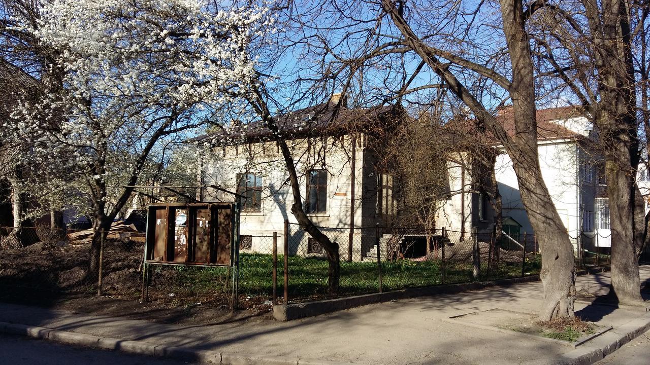 Hostel Mif Ivano-Frankivsk Exterior photo